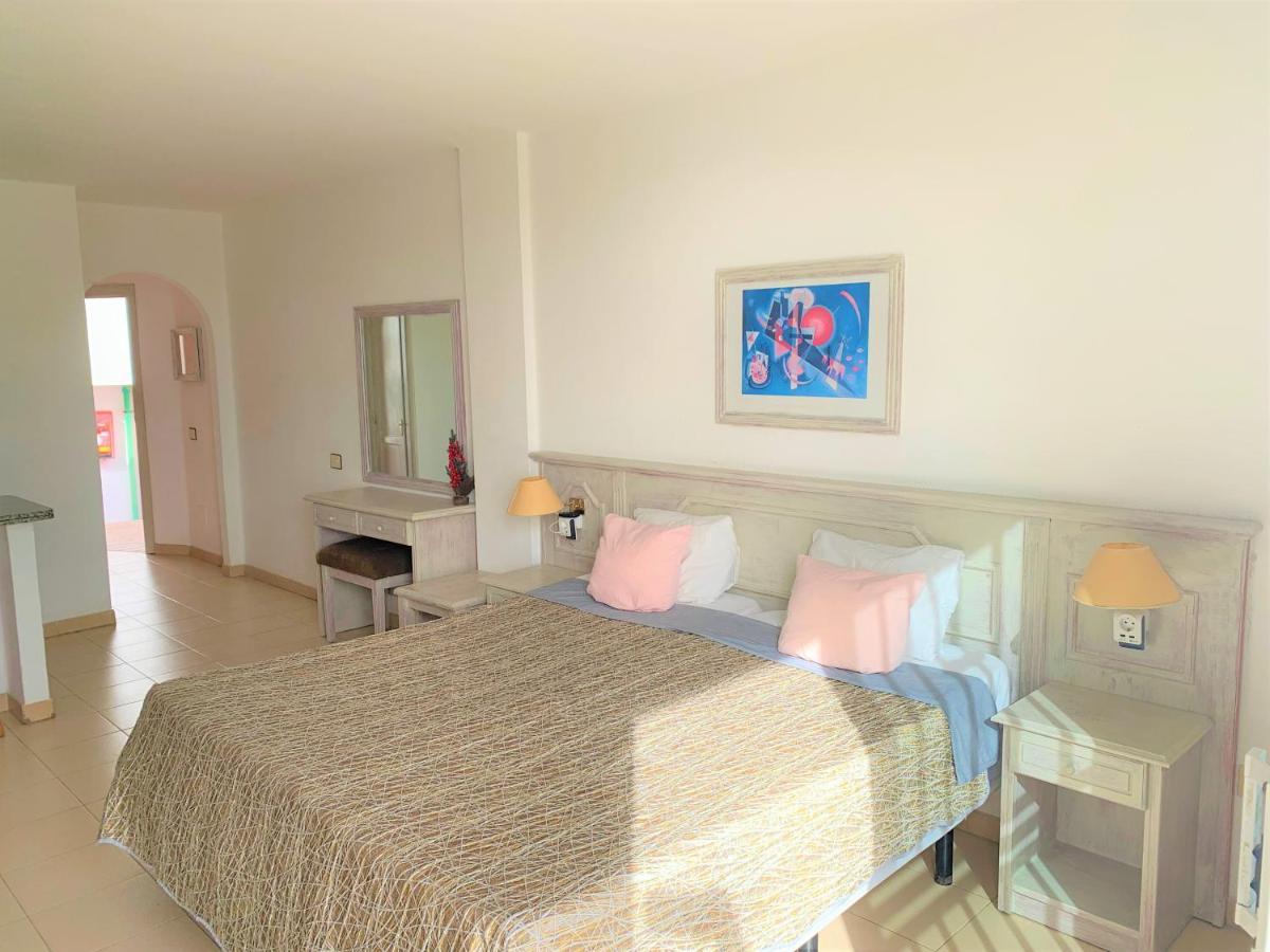 Ocean Breeze And Seaview Resort Costa Adeje  Exterior foto