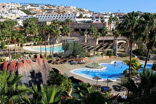 Ocean Breeze And Seaview Resort Costa Adeje  Exterior foto